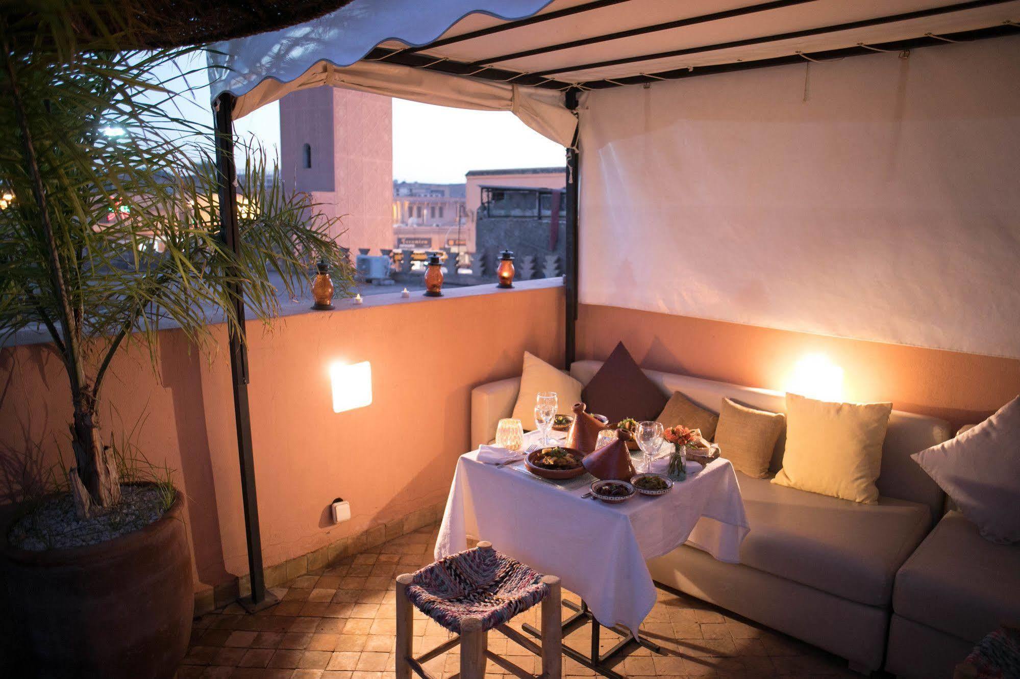 Riad Dar More Hotel Marrakesh Exterior photo